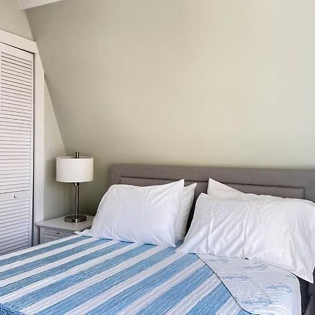Newly Renovated Carriage House Near Town & Beaches Madison Extérieur photo