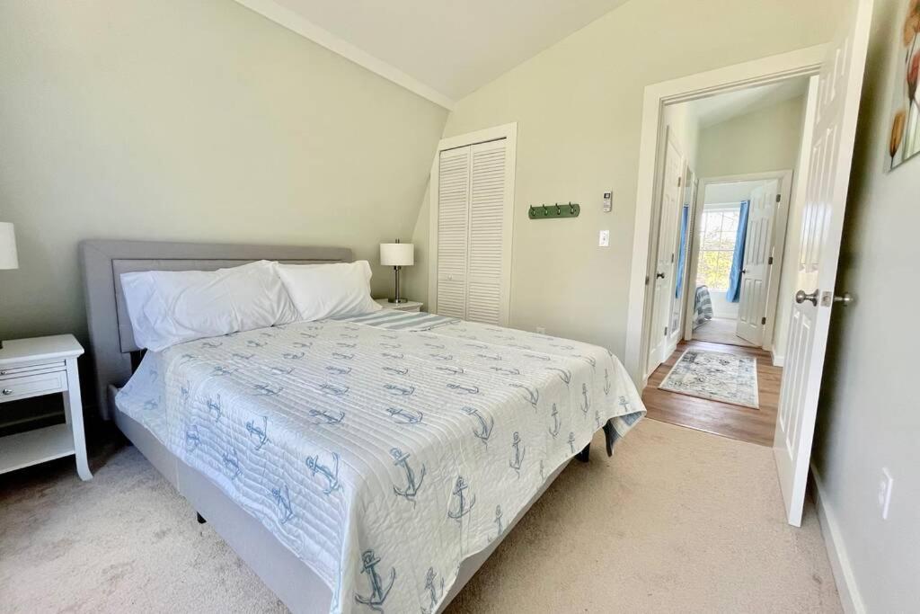 Newly Renovated Carriage House Near Town & Beaches Madison Extérieur photo