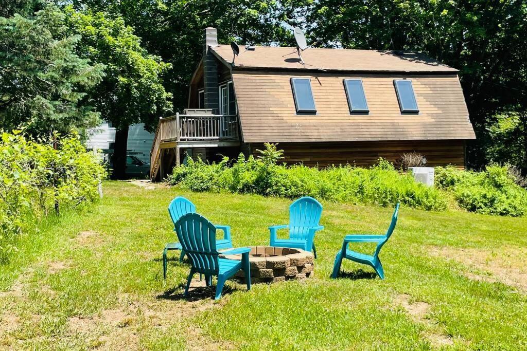 Newly Renovated Carriage House Near Town & Beaches Madison Extérieur photo