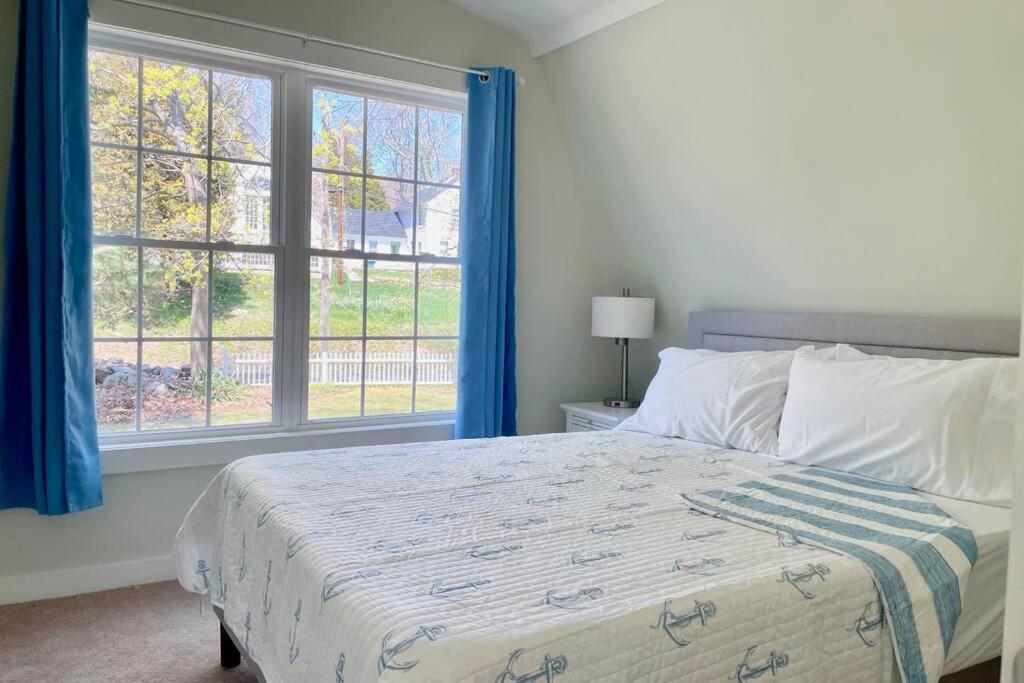 Newly Renovated Carriage House Near Town & Beaches Madison Extérieur photo
